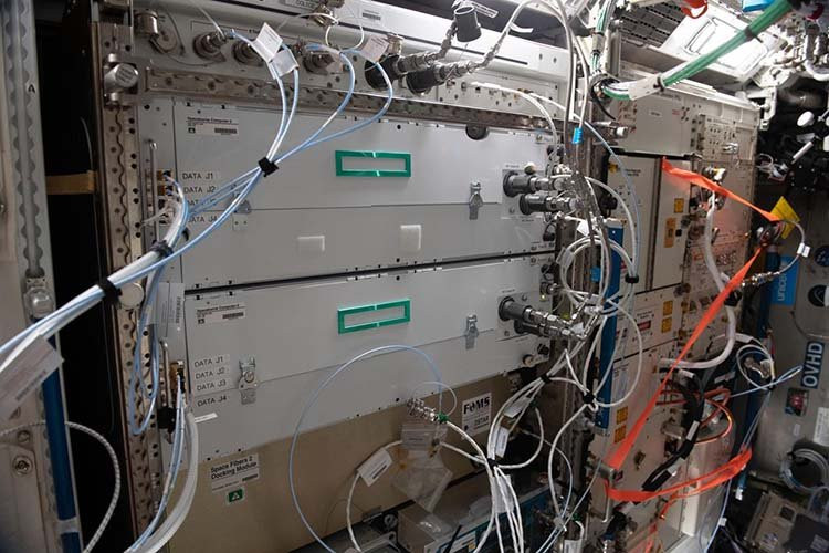 Суперкомпьютер HPE Spaceborne Computer-2