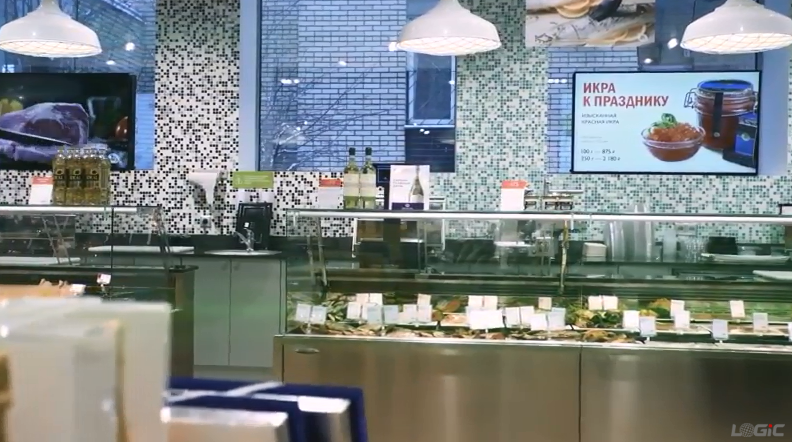 Экраны Digital Signage в супермаркете "Азбука Вкуса"