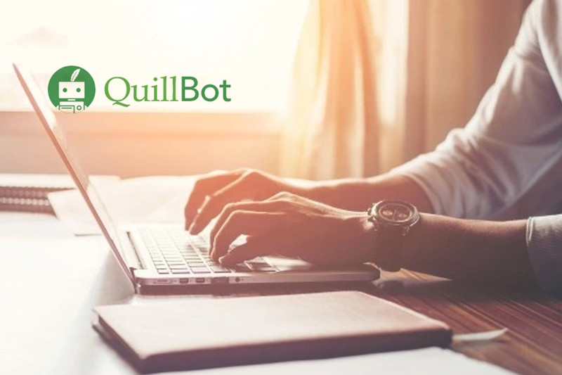 Платформа письма QuillBot