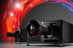 Компания Barco выпускает новую серию DLP-проекторов UDX, основанную на базе лазерно-фосфорных источников света.