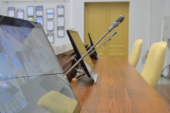 Компания ТЭКО создала многофункциональный программно-аппаратный мультимедийный комплекс, который способен обеспечить проведение конференций и совещаний,а также сеансов видеоконферецсвязи.
