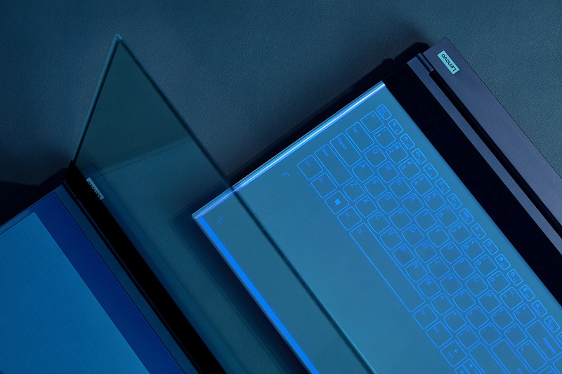 ноутбук ThinkPad с прозрачным дисплеем