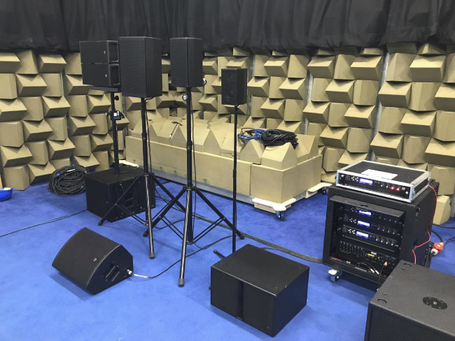 EM-Acoustics-Factory-Tour_testing-sound-1