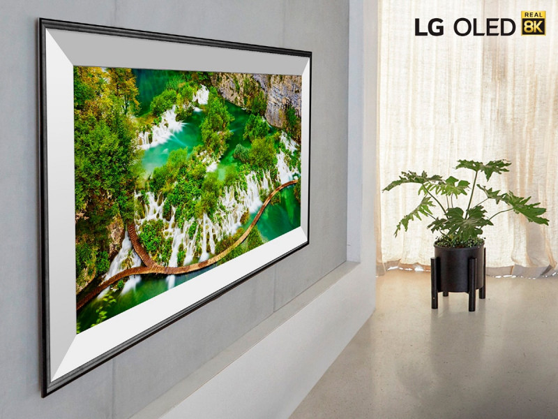 8К-телевизор LG с 96-дюймовым экраном