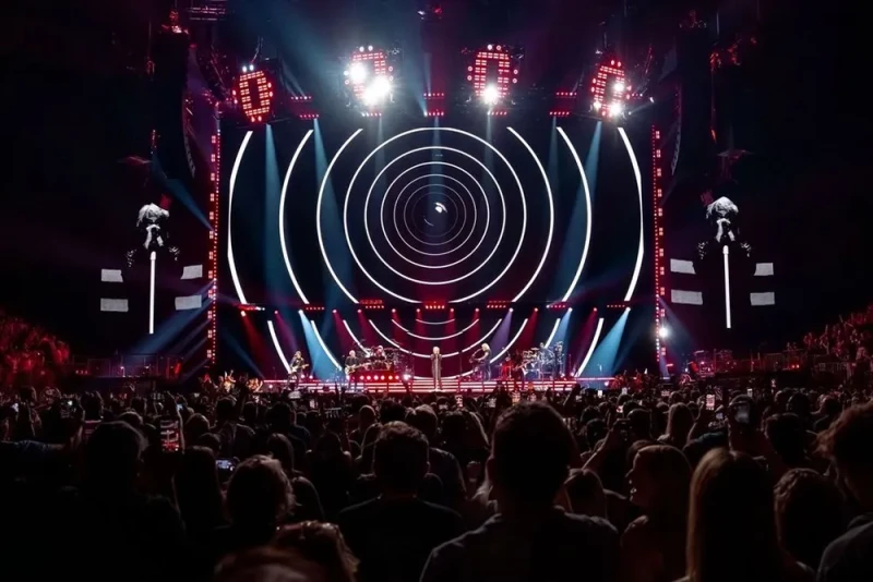 Chauvet Professional Color STRIKE M помогает создать световое шоу для Bon Jovi, foto-4