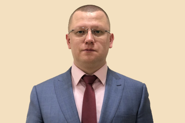 Группа Т1, один из лидеров российского ИТ-рынка, объявляет о назначении Александра Шаповалова директором Центра компетенций промышленного инжиниринга и автоматизации. Он отвечает за организацию работ по поддержке продаж, внедрению, сопровождению и развитию решений в области промышленной автоматизации, в том числе собственных продуктов компании.