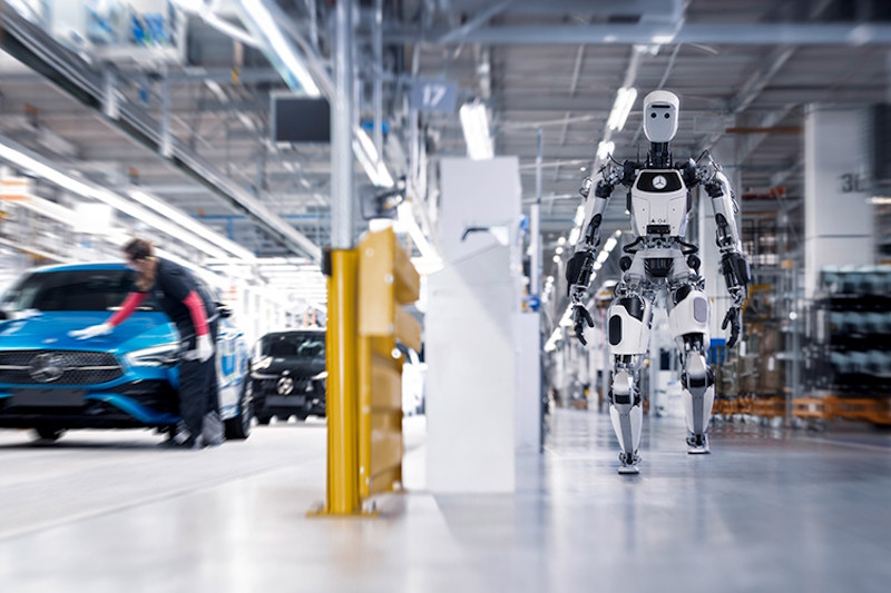 Mercedes-Benz тестирует на производстве человекоподобных роботов Apollo