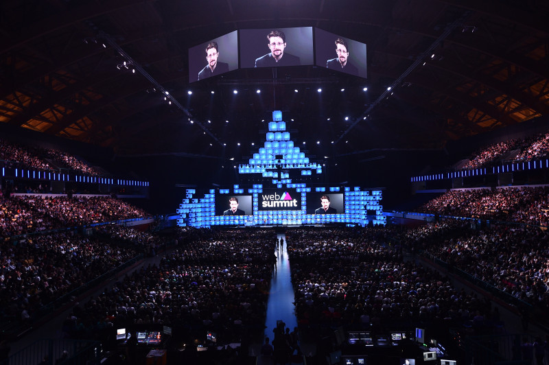 проекторы Christie на конференции Web Summit