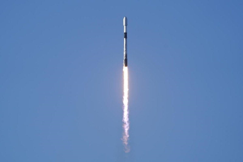 Южная Корея запустила первый лунный орбитальный аппарат на ракете SpaceX Falcon 9