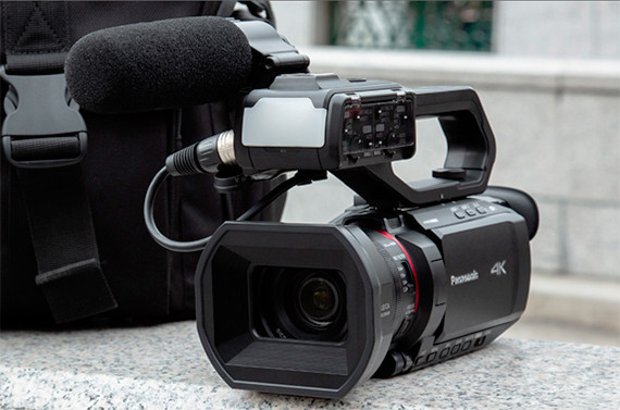 Panasonic AG-CX10