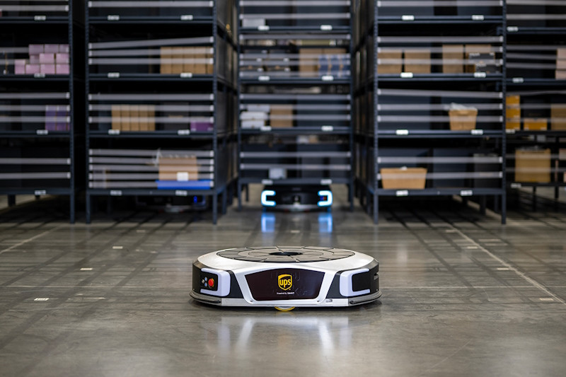 UPS использует роботов и ИИ для повышения качества обслуживания