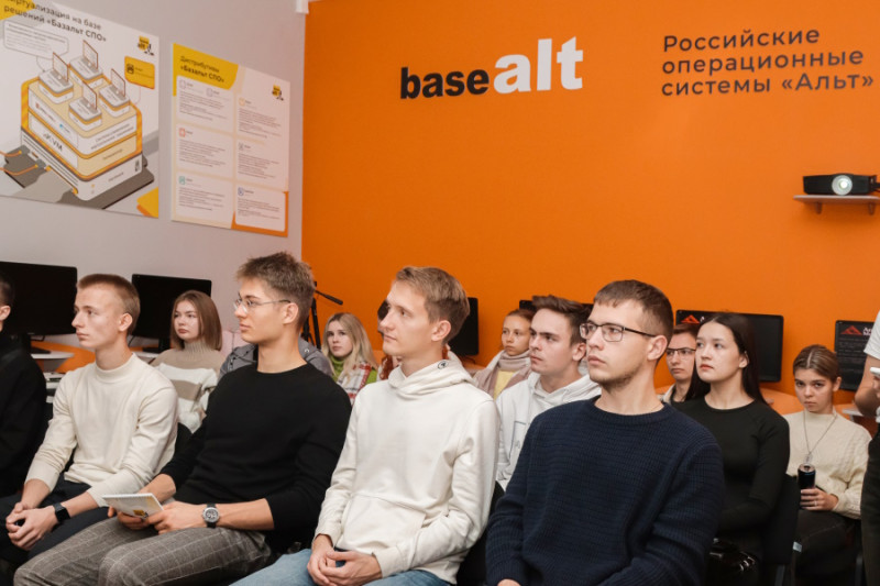Учебно-исследовательская лаборатория по продуктам «Базальт СПО» открыта в Саратовском национальном исследовательском государственном университете им. Н.Г. Чернышевского (СГУ) на факультете компьютерных наук и информационных технологий.