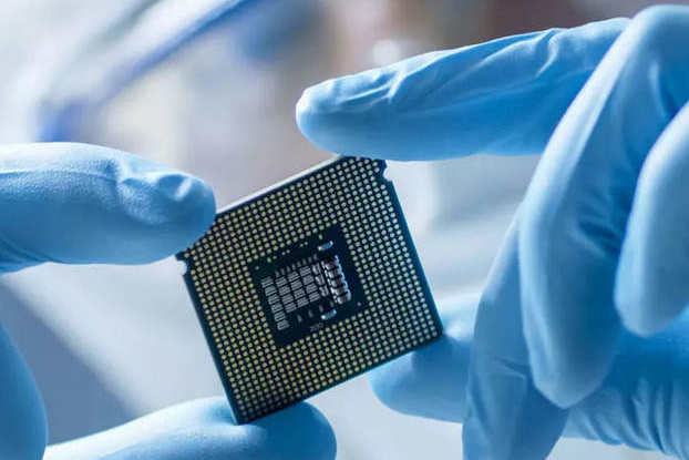 Taiwan Semiconductor Manufacturing Co. (TSMC) решила увеличить свои инвестиции в проект, предусматривающий строительство первого завода компании в Японии, что позволит ей выпускать чипы для высокотехнологичной продукции, в том числе для беспилотных автомобилей. К совместному проекту TSMС и Sony Group также присоединится крупный поставщик автозапчастей Denso.