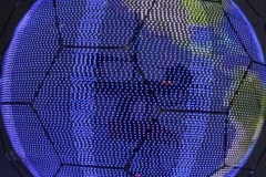 Японская компания NTT Docomo анонсировала прототип первого в мире сферического LED-экрана, закрепленного на конструкции беспилотного летающего аппарата.