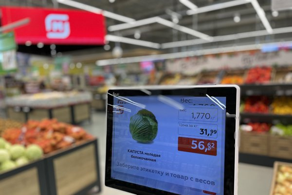 «Магнит», крупнейший в России ритейлер по числу торговых точек, масштабирует технологию «умных» весов. «Умные» весы автоматически распознают продукт, который взвешивает покупатель, что позволяет сократить время, затрачиваемое на этот процесс, и повысить качество обслуживания.