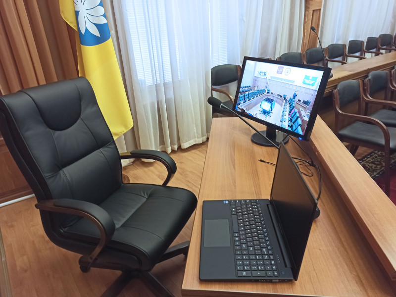Место председателя в зале Хурала