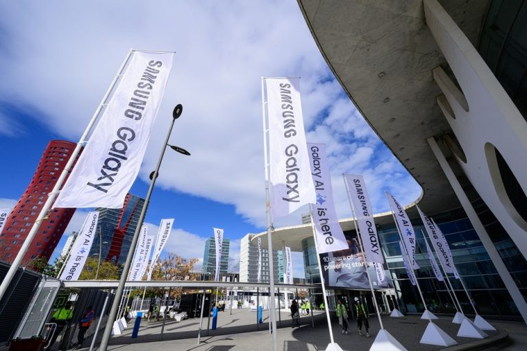 Выставка MWC 2024