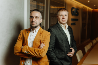 Петербургские IT-эксперты Овчинников и Полунин расскажут, как искусственный интеллект меняет профессии.