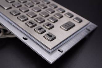 Предлагаем антивандальные клавиатуры из нержавеющей стали с трекболами.