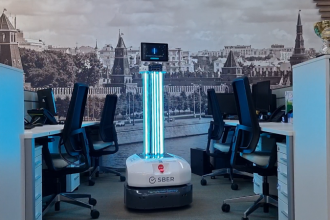 Робот-дезинфектор, разработанный компанией «Специальные технологии контроля» совместно с Лабораторией робототехники Сбер, обладает подтвержденным действием: об этом свидетельствует экспертное заключение от 11 августа 2021 года.