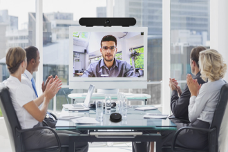 Видеобар MS-10S со сверхширокоугольной камерой 4K и голосовым автокадрированием позволяет всем участникам видеоконференции быть в кадре.