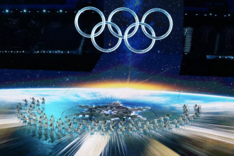 Самый большой в мире светодиодный напольный экран с разрешением 8K UHD и общей площадью 10 393 м2 стал основополагающим элементом всей Церемонии Открытия Олимпийских игр в Пекине.