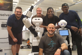 Британская робототехническая компания Cyberself вышла в финал международного конкурса робототехники благодаря своей технологии, которая «телепортирует» людей в роботов, передающих то, что они видят, слышат и чувствуют.