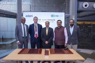 AdaniConneX — новое совместное предприятие компаний Adani Enterprises и EdgeConneX для создания центров обработки данных с целью реализации программы Digital India. В течение следующего десятилетия это совместное предприятие должно построить центры обработки данных с общей потребляемой мощностью 1 ГВт