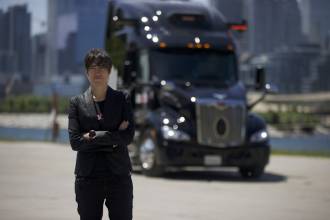 Канадский стартап по производству автономных грузовиков Waabi Innovation Inc. объявил, что привлек 200 миллионов долларов финансирования для поддержки разработки и внедрения полностью беспилотных автономных грузовиков с генеративным искусственным интеллектом, запуск которых запланирован на 2025 год.