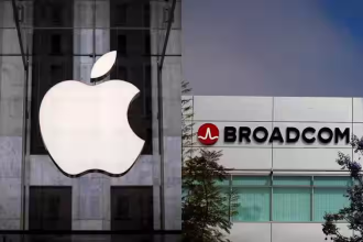 Компания Apple Inc. купит компоненты беспроводных сетей на миллиарды долларов у своего давнего поставщика компании Broadcom Inc, в соответствии с новым соглашением, о котором объявили компании.