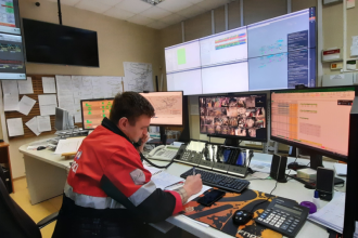 На подземном алмазном руднике «Айхал» в Якутии компании АЛРОСА завершено внедрение автоматизированной системы диспетчеризации подземных горных работ.