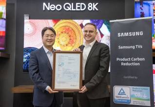 Компания Samsung Electronics объявила, что восемь продуктов 2024 года первой серии линеек Neo QLED 4K и 8K, OLED и The Frame получили сертификат «Снижение выбросов углекислого газа» от международной независимой организации по тестированию, инспекции и сертификации TÜV Rheinland.
