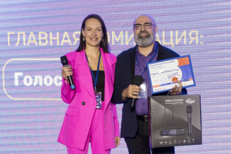В Москве состоялся финал крупнейшей литературной премии в области электронных и аудиокниг «Электронная буква-2023». Цифровая вокальная радиосистема не только стала призом, но обеспечила звук на мероприятии.