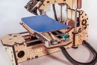 Компания «РОББО», российский производитель образовательной робототехники для детей, получила патент Федеральной службы по интеллектуальной собственности на одну из своих разработок – «РОББО 3D-принтер Mini», предназначенный для домашнего обучения детей 3D-моделированию и 3D-печати. Решение о выдаче патента принято на основании условий патентоспособности «новизна» и «оригинальность», предусмотренных п.1 ст. 1352 Гражданского кодекса Российской Федерации.