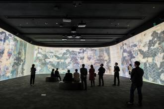 Национальный музей Кореи (NMK), крупнейший музей Республики Корея, коллекция которого насчитывает более 220 000 экспонатов, выбрал проекционное оборудование, решения для обработки изображения и SDVoE технологии Christie, чтобы вдохнуть новую жизнь в предметы материальной культуры, выставленные в новейшем отделе музея – Иммерсивной цифровой галерее (Immersive Digital Gallery).