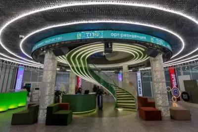 Специалисты компании Future Vision реализовали комплексное светодиодное оснащение молодежного центра в городе Тарко-Сале. Изготовление, поставка и монтаж 10 LED экранов осуществлялись в 2024 году. 