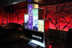 Видеокубы Christie MicroTiles – это огромный шаг вперед в области цифровых технологий отображения информации. Видеостены, собранные на этих кубах, обеспечивают превосходное качество изображения за счёт исключительно высокого суммарного разрешения, отличных цветовых характеристики и практического отсутствия швов на видеостене (зазор между модулями  всего 1 мм).