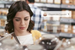 В декабре 2016 года американская компания Amazon анонсировала новую концепцию оффлайн-магазинов Amazon Go, в которых не будет касс и, как следствие, очередей.