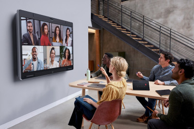На выставке Enterprise Connect компания Cisco представила новые многофункциональные устройства, которые обеспечивают для сотрудников с гибридным графиком модернизированные возможности совместной работы. Гибридный график работы предполагает, что сотрудник работает дистанционно, а офис посещает только в определенные дни по договоренности с работодателем.