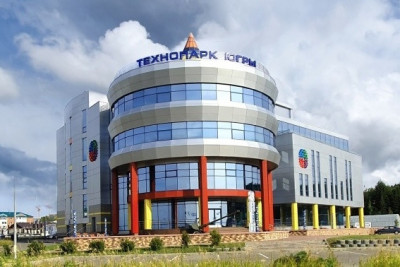 Школьники Югры познакомились с отечественной операционной системой РЕД ОС и основами противодействия фишингу в рамках мастер-класса на киберполигоне Ampire Junior от «Перспективного мониторинга». Мероприятие прошло в рамках VIII Межрегиональной конференции «Кибербезопасность информационных систем», организованной Департаментом информационных технологий и цифрового развития Югры совместно с Департаментом образования и науки Югры и компанией «Примари».