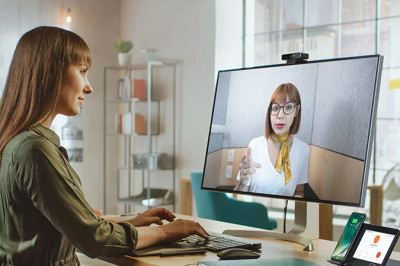 На конференции WebexOne Cisco представила линейку устройств для совместной работы, которые расширяют возможности удаленных работников и обеспечивают безопасное возвращение в офис. Портфолио интеллектуальных устройств Webex пополнили три новых устройства: это камера Webex Desk Camera и терминалы Webex Desk Hub и Webex Desk.