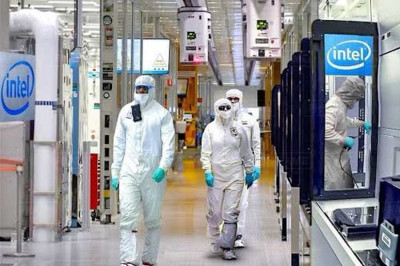 Компания Intel отложила завершение строительства своего первого завода по производству полупроводников в Огайо стоимостью 28 миллиардов долларов до 2030 года. Это на пять лет позже изначально запланированного срока. Второй завод не будет запущен как минимум до 2032 года.