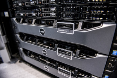 Компания Dell Technologies Inc. выпустила 5 новых серверов PowerEdge, использующих процессоры EPYC пятого поколения компании Advanced Micro Devices Inc. и предназначенных для разработки и развертывания моделей искусственного интеллекта.