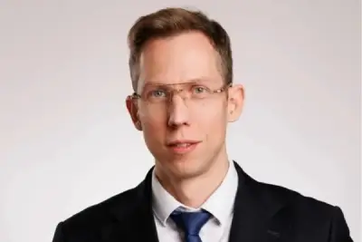 Компания «ЭлНетМед», разработчик интеграционной платформы N3.Health, объявляет о назначении Никиты Дементьева на должность генерального директора. В новой роли он будет отвечать за объединение цифровых продуктов «ЭлНетМед» с медицинской и лабораторной инфраструктурой «Медскана», за формирование операционной модели совместного проекта, а также за создание и масштабирование нового оператора цифровых медицинских услуг.
