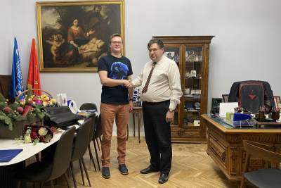 Компания Modum Lab предоставила Президентскому физико-математическому лицею №239 в Санкт-Петербурге набор цифровых комплексов для интерактивных панелей. Решения по физике и биологии будут работать в десяти классах лицея.