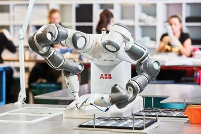 Швейцарская промышленная группа ABB объявила о планах по выделению в отдельную компанию своего робототехнического подразделения, что станет крупнейшей реорганизацией с тех пор, как ABB продала свой бизнес по производству электросетей японской Hitachi в 2018 году.