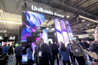 На выставке были представлены дисплей UpanelⅡMIP, удостоенный награды Inavation Awards, декоративный дисплей Unatural, прозрачный дисплей Udesign SV и модель управления Unilumin LED Display Platform.