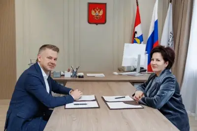 Компания «ХайТэк», разработчик линейки российских ИИ-ускорителей LinQ, и Сибирский государственный университет геосистем и технологий (СГУГИТ) подписали соглашение о партнерстве. Стороны договорились совместно развивать применение отечественных ИИ-решений - от участия в федеральном проекте «Передовые инженерные школы» (ПИШ) до внедрения аппаратных нейросетевых ускорителей компании в производственные и учебные процессы вуза.