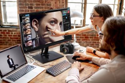 Корпорация ViewSonic, ведущий мировой поставщик продуктов для визуального представления информации, объявила о присуждении профессиональному монитору VP2785-2K сертификата FograCert Softproofing System за высочайшую точность и постоянство цветопередачи. FOGRA, немецкая ассоциация, признанная во всем мире как независимый эксперт в сертификации мониторов, предназначенных для профессиональной работы с графикой.