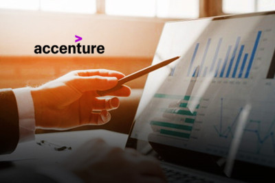 Данные нового исследования Accenture Global Banking Consumer Study говорят о том, что переход от личного взаимодействия с клиентами к обезличенным  цифровым транзакциям через онлайн и мобильные каналы во время пандемии ускорил подрыв доверия потребителей к банкам. В ходе исследования аналитики Accenture опросили более 47 000 потребителей из 27 стран по всему миру, включая Россию, и сопоставили данные с аналогичными отчетами за 2019 и 2017 годы.
